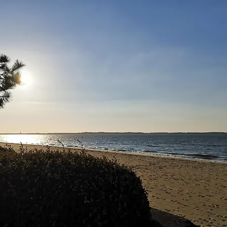 Apartman En Bord De Avec Acces Direct A La Et Parking Securise - Fr-1-474-288 *