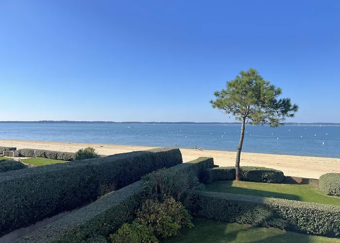 En Bord De Avec Acces Direct A La Et Parking Securise - Fr-1-474-288