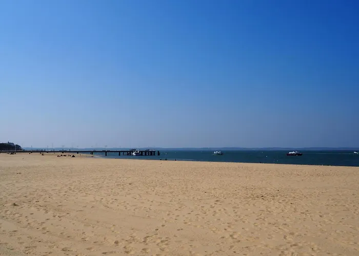 En Bord De Avec Acces Direct A La Et Parking Securise - Fr-1-474-288 *